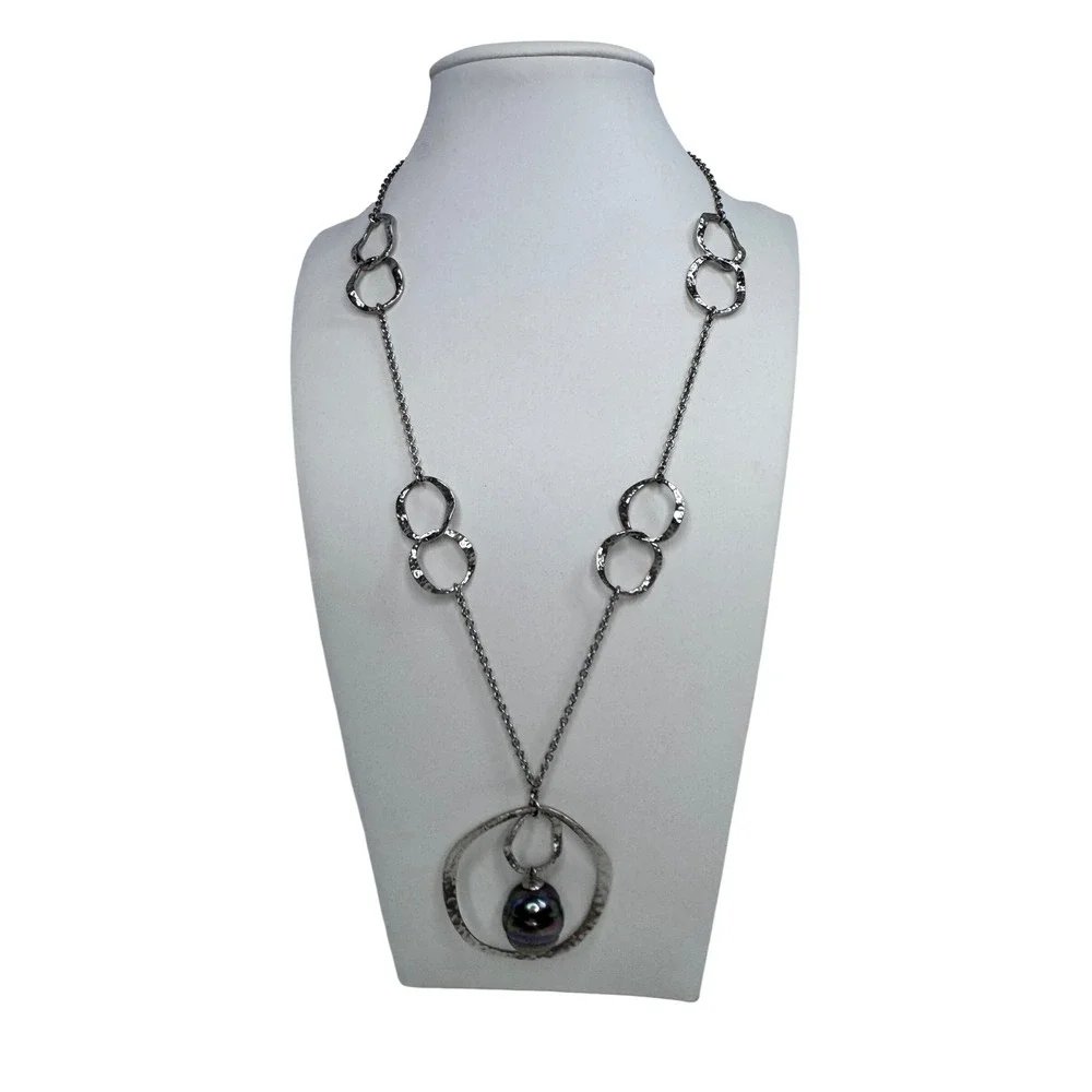 Hammered Silver Tone Long Chain Necklace Iridescent Faux Purple‎ Pearl Pendant